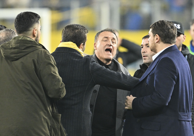 Hakem Halil Umut Meler'e yumruk atan Ankaragücü Kulübü Başkanı Faruk Koca'dan ilk açıklama
