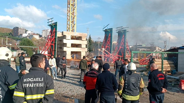 Gebze metro inşaatında işçiler grev başlattı Gebze metro inşaatında işçiler grev başlattı