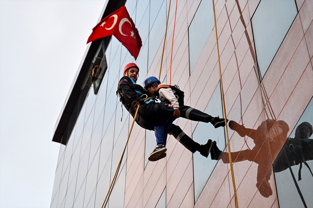 İstanbul\'da arama-kurtarma tatbikatı düzenlendi
