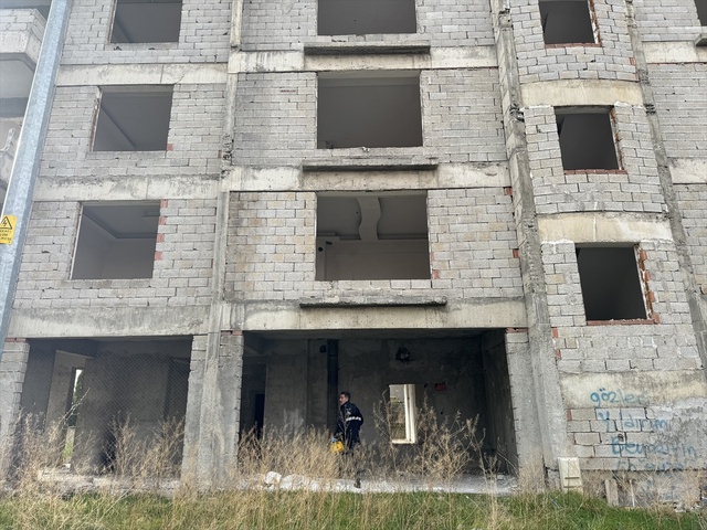 13 yaşındaki çocuk, 12 yaşındaki çocuğu öldürdü! Bilgisayar oyunundan etkilenmiş 13 yaşındaki çocuk, 12 yaşındaki çocuğu öldürdü! Bilgisayar oyunundan etkilenmiş