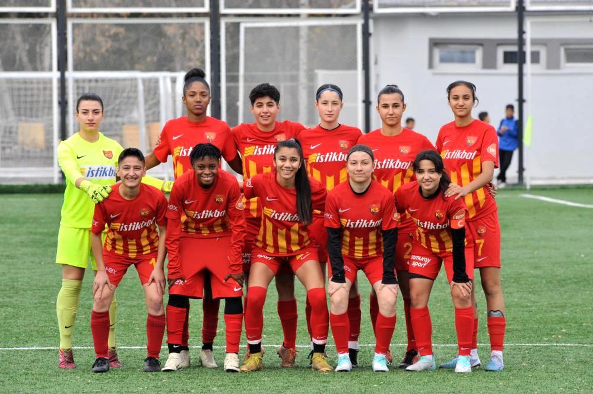 Kayseri Kadın Futbol Kulübü İlk Yarıyı 5. Sırada Tamamladı
