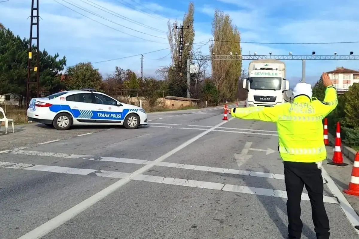 Kırklareli\'nde kış lastiği denetimleri sürüyor