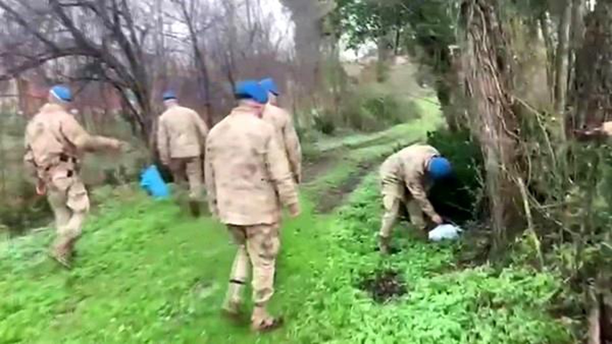 Sakarya\'da 16 kaçak göçmen ve 3 organizatör yakalandı