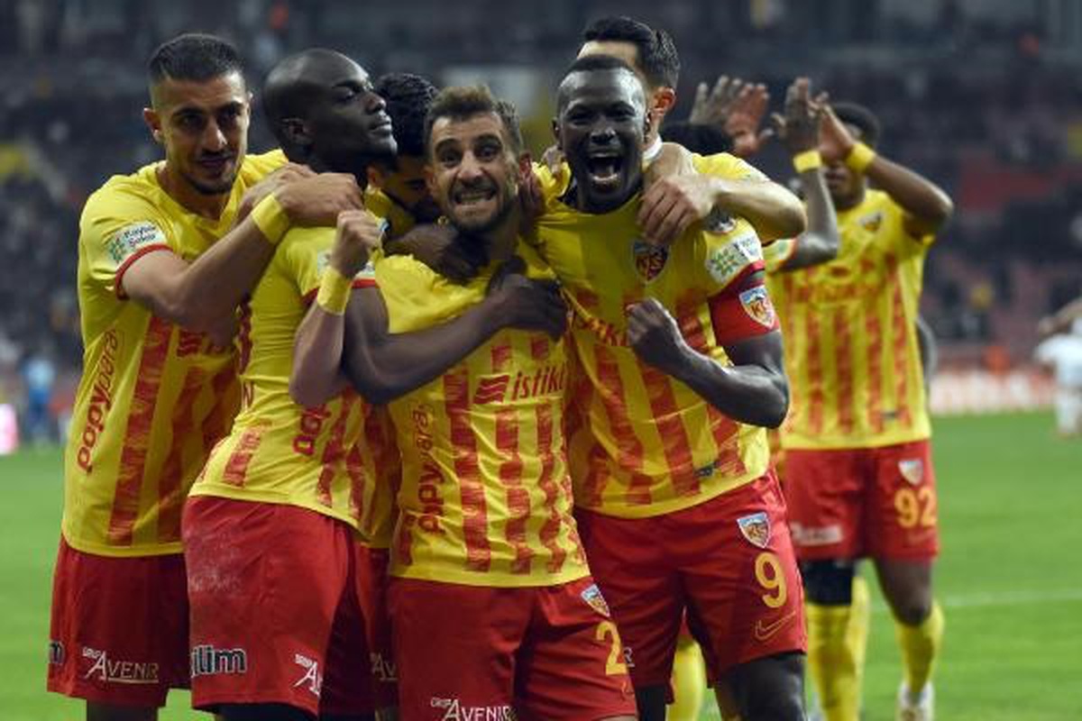 Kayserispor, Süper Lig\'de en az kart gören takım oldu