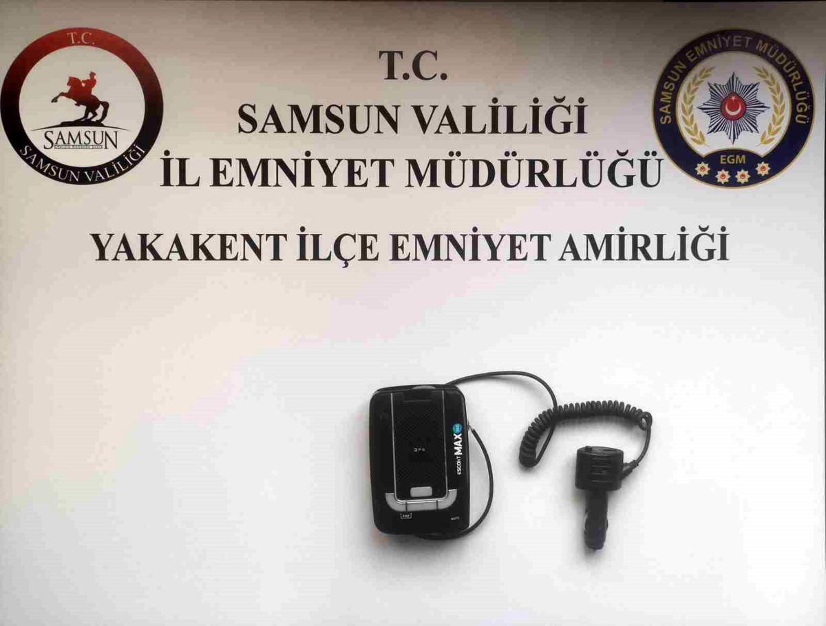 Samsun\'da bir araçta radar tespit cihazı ele geçirildi