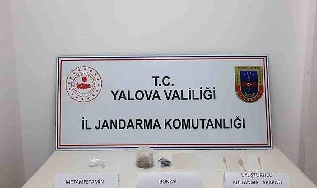Yalova\'da uyuşturucu operasyonu: 3 gözaltı