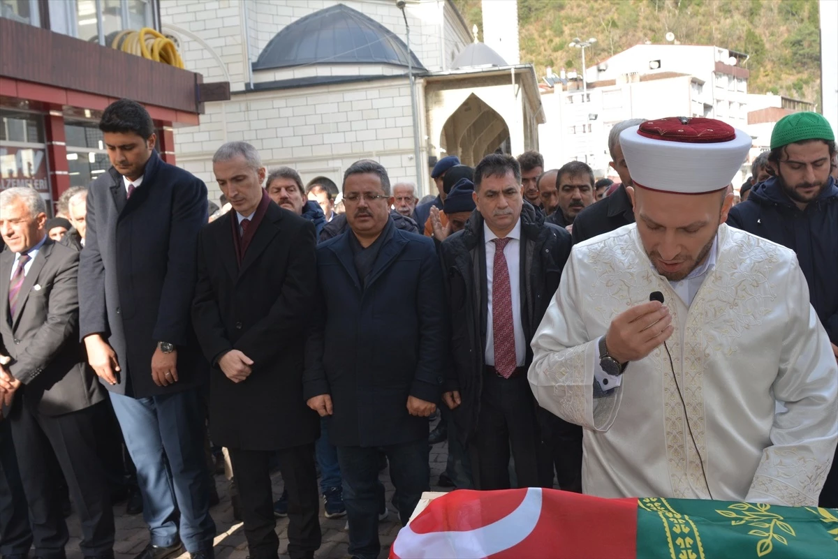 Yargıtay Üyesi Mehmet Asanoğlu\'nun babası defnedildi