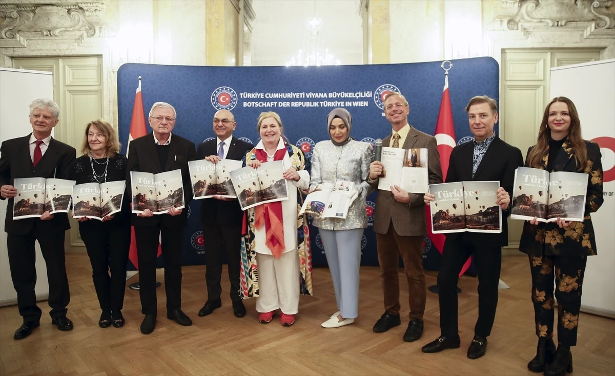 Avusturya\'nın tanınmış dergisinin Türkiye özel sayısı tanıtıldı