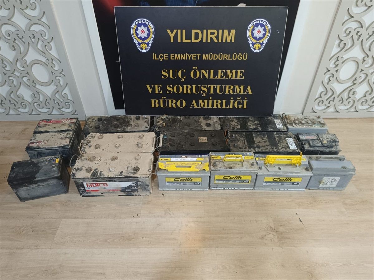 Bursa\'da 7 aracın aküsünü çalan zanlı tutuklandı
