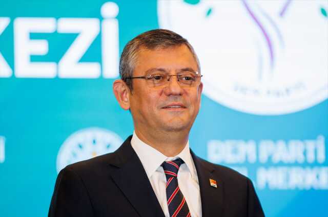 DEM Partili Tulay Hatımoğulları Oruç, Özgür Özel'e 'CHP'nin Eş Başkanı' dedi