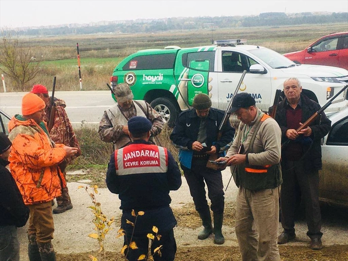Edirne\'de jandarma ekipleri avcılara yönelik denetim gerçekleştirdi