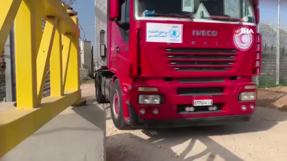 Gazze\'ye yardımlar Kerem Şalom Sınır Kapısı\'nda denetleniyor