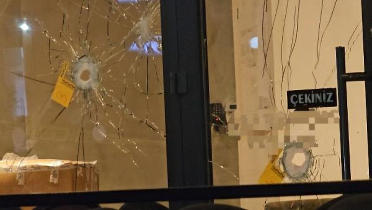 Kahve zinciri şubesine silahlı saldırı
