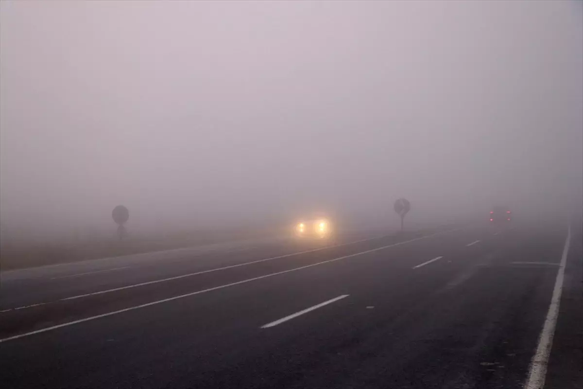 Tekirdağ\'da sis ulaşımı olumsuz etkiledi