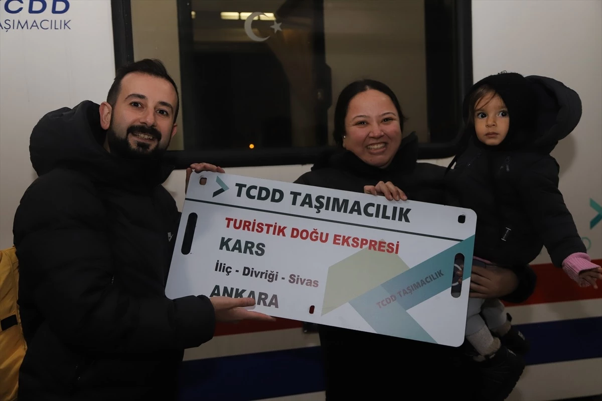 Turistik Doğu Ekspresi Kars\'a ilk seferini gerçekleştirdi