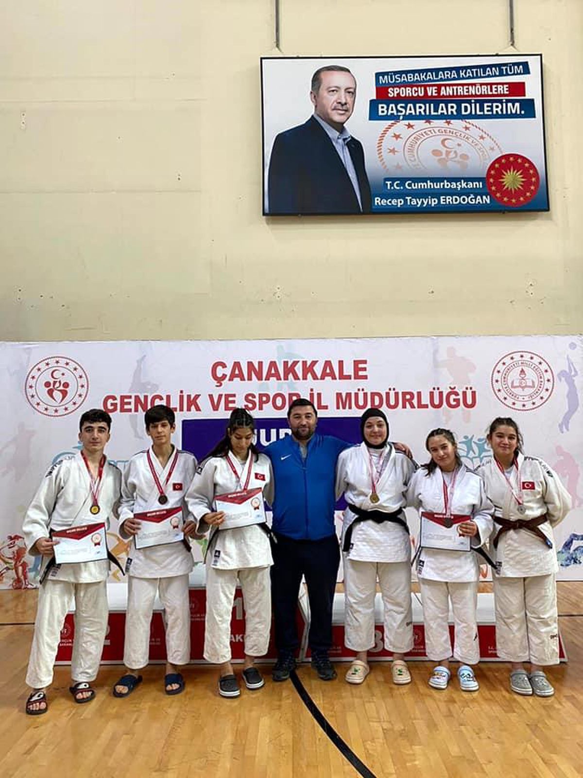 Bilecikli Sporcular Çanakkale\'de 10 Madalya Kazandı