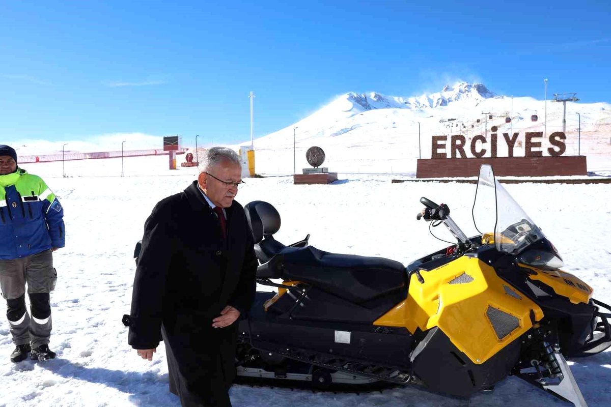 Başkan Büyükkılıç: "Erciyes, Türkiye\'deki yegâne kayak merkezlerinden biri"