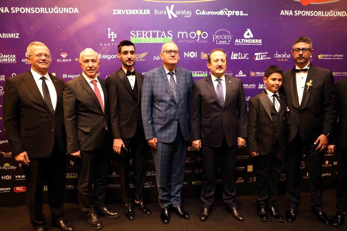 Başkan Gültak\'a \'Yılın hizmet projesi\' ödülü