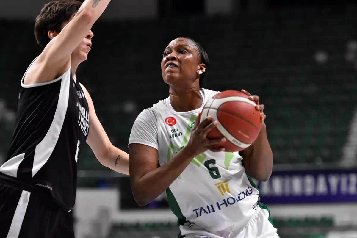 Bursa Uludağ Basketbol, London Lions'a yenildi