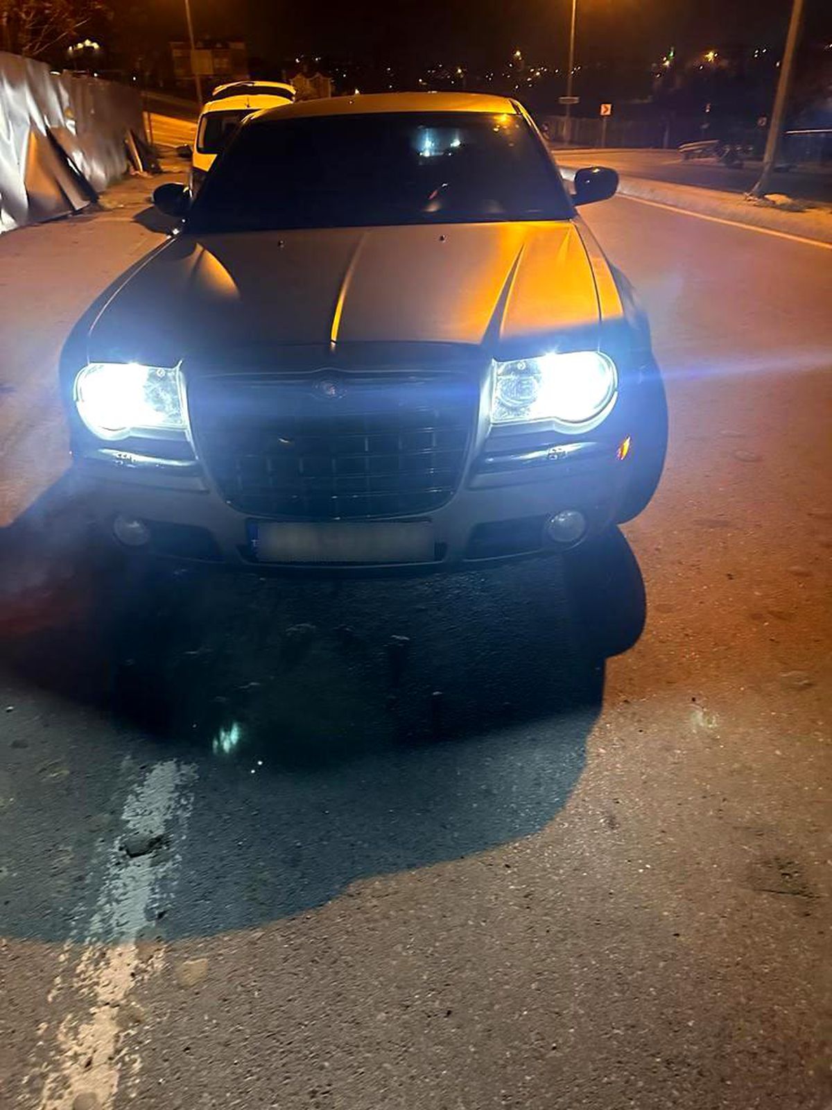 Beylikdüzü\'nde çakar ve siren kullanan sürücüye 8 bin 128 TL ceza