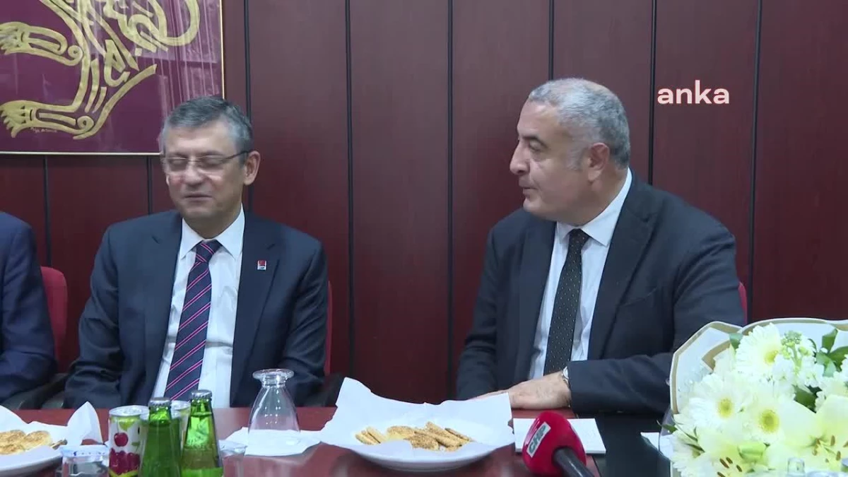CHP Genel Başkanı Özel, Hacı Bektaş Veli Anadolu Kültür Vakfını ziyaret etti