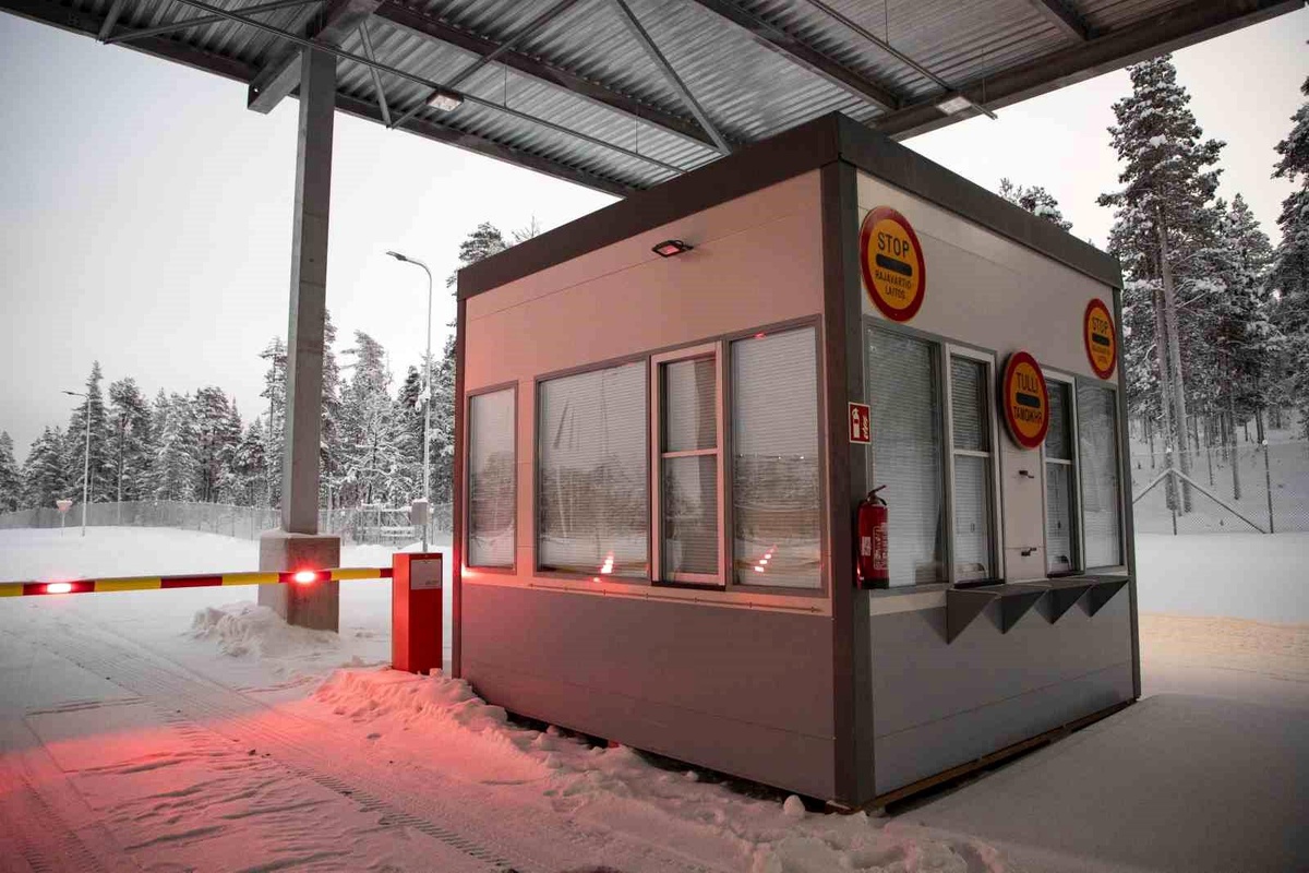 Finlandiya, sınır kapılarını yeniden kapatma kararı aldı