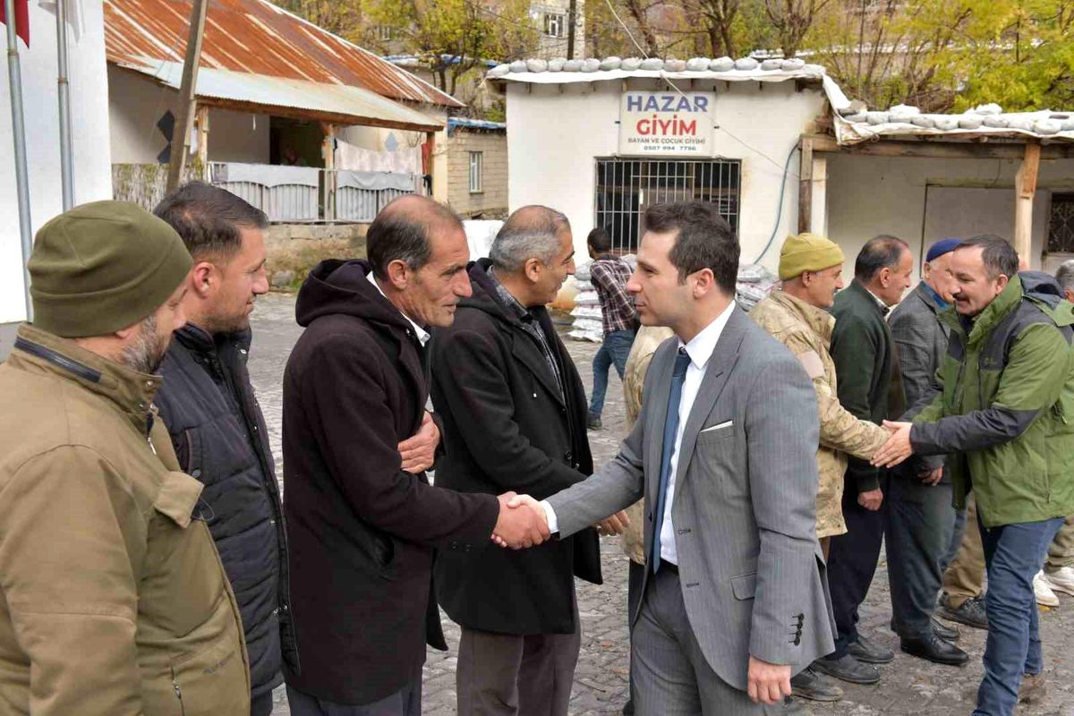 Hakkari Vali Yardımcısı Taşbaşı köyünü ziyaret etti