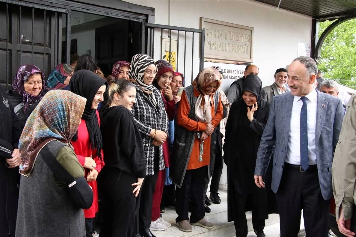 Kırıkkale Belediyesi Mahalle Konakları\'nda 3 Bin 500 Kadın Eğitim Aldı