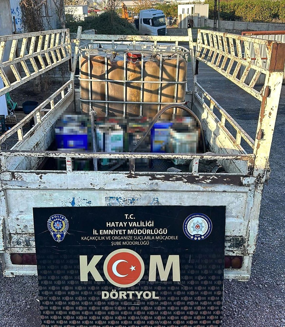Hatay\'da 3 Bin 250 Litre Kaçak Akaryakıt Ele Geçirildi