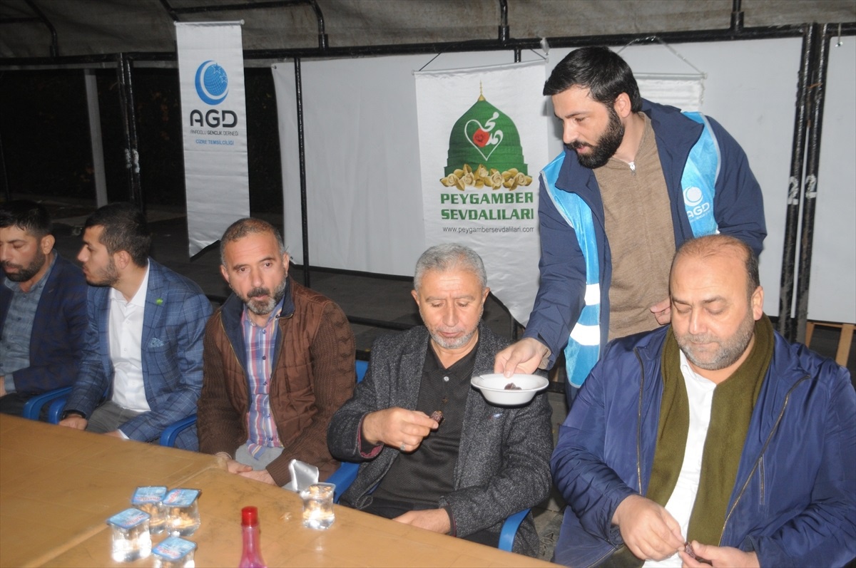 Şırnak\'ta Filistinlilere destek amacıyla toplu iftar düzenlendi