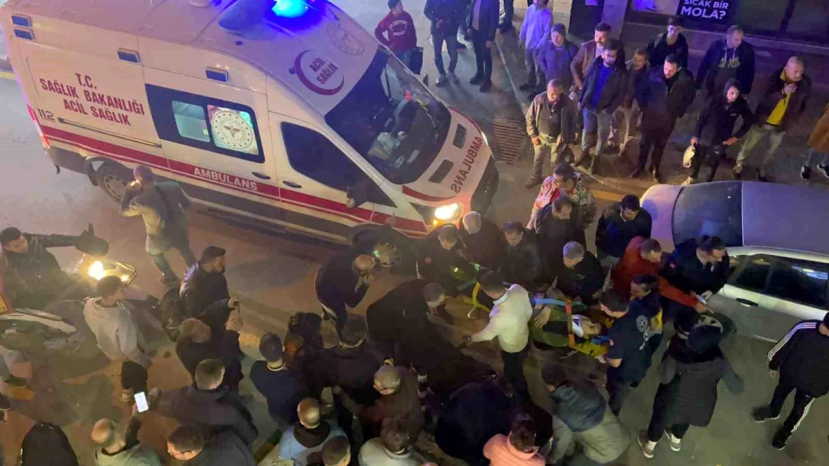 Aydın\'da motosiklet kazası: Motosiklet sürücüsü ve kurye yaralandı