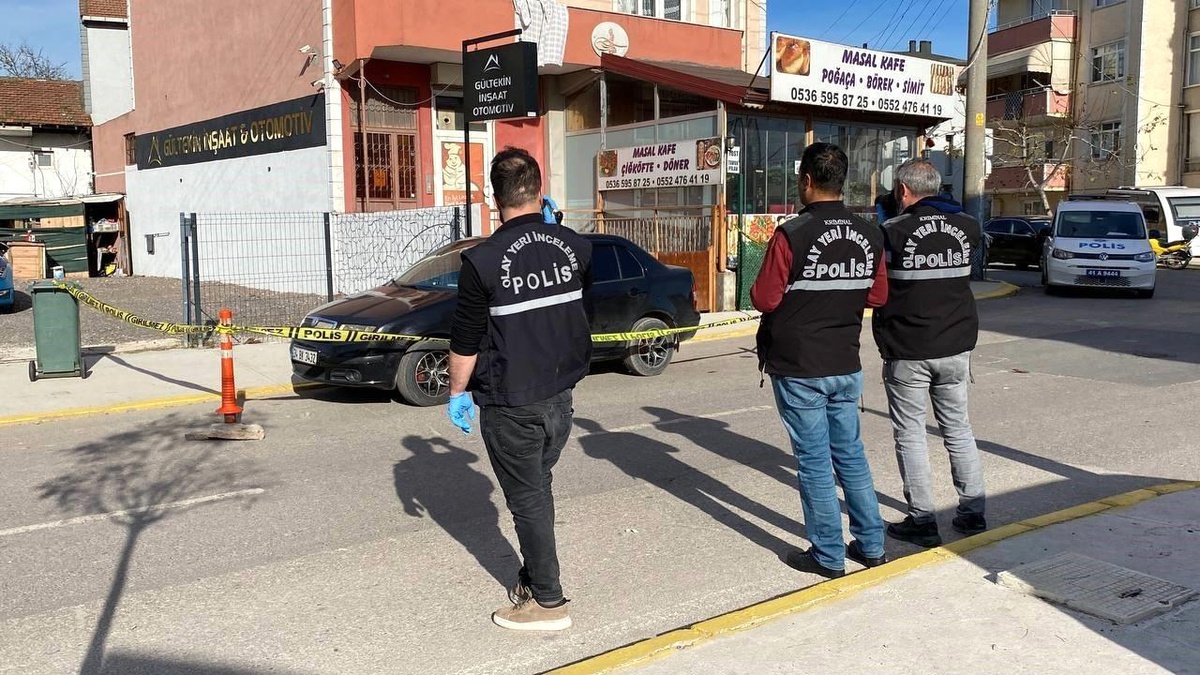 Kocaeli\'de adam sırtından vurularak öldürüldü, zanlı yakalandı