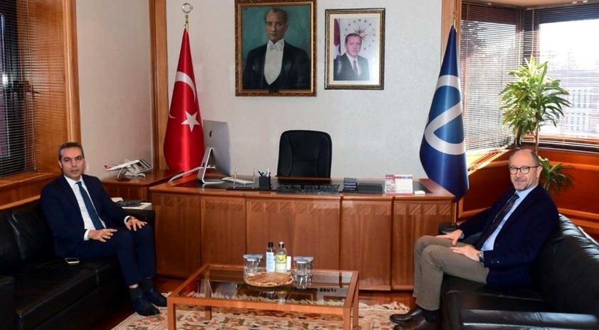 Eskişehir Vali Yardımcısı Anadolu Üniversitesi Rektörünü ziyaret etti