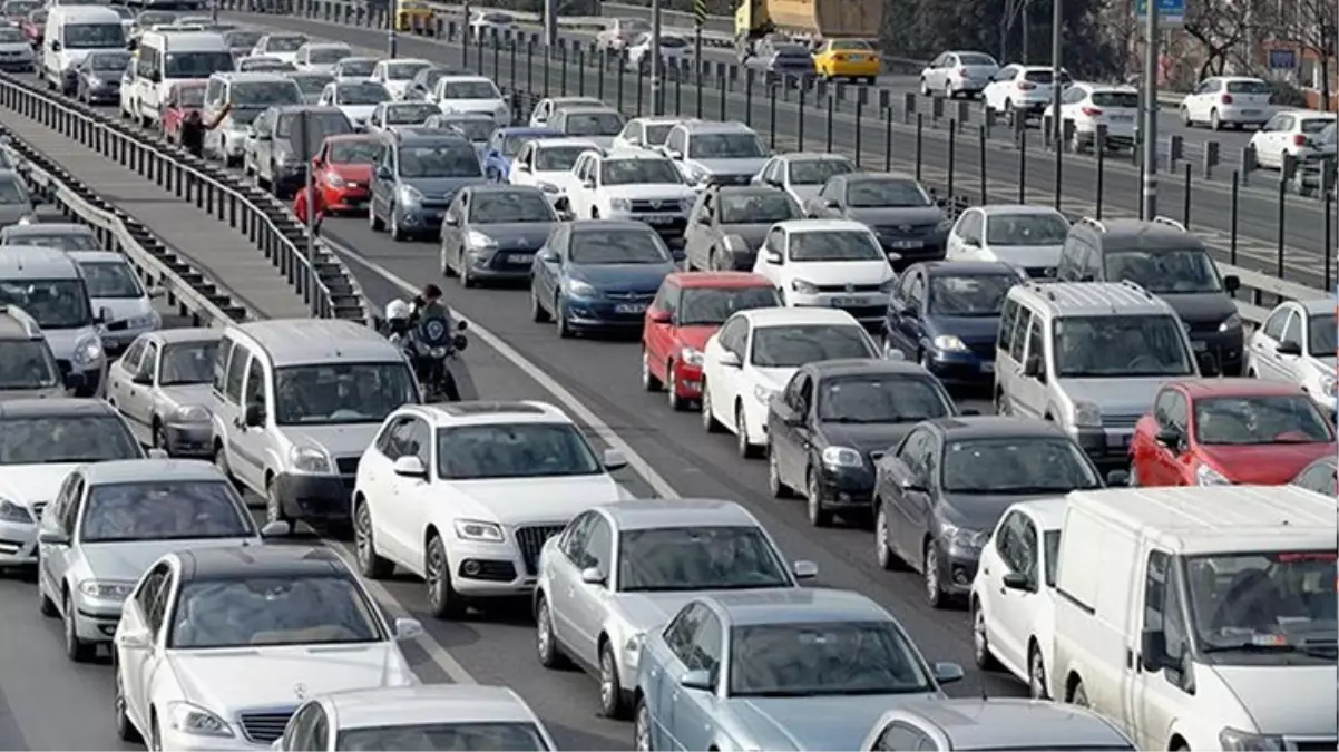 Zorunlu trafik sigortası azami prim artış oranı yüzde 5 olarak belirlendi