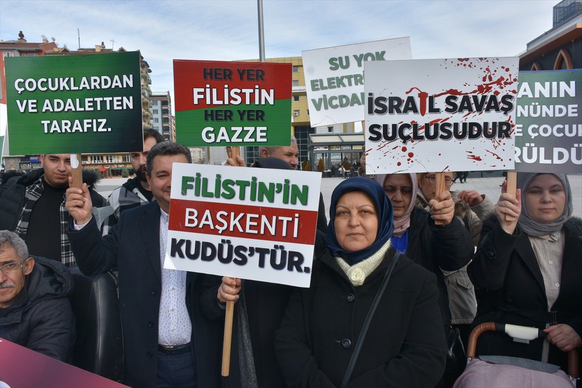 AK Parti Gençlik Kolları İsrail\'in Gazze saldırılarına tepki gösterdi