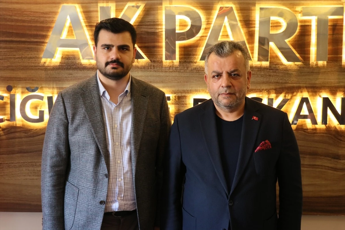 AK Parti Gençlik Kolları Genel Başkanı İnan: İzmir\'deki hizmetsizlik ve geri kalmışlık farkında
