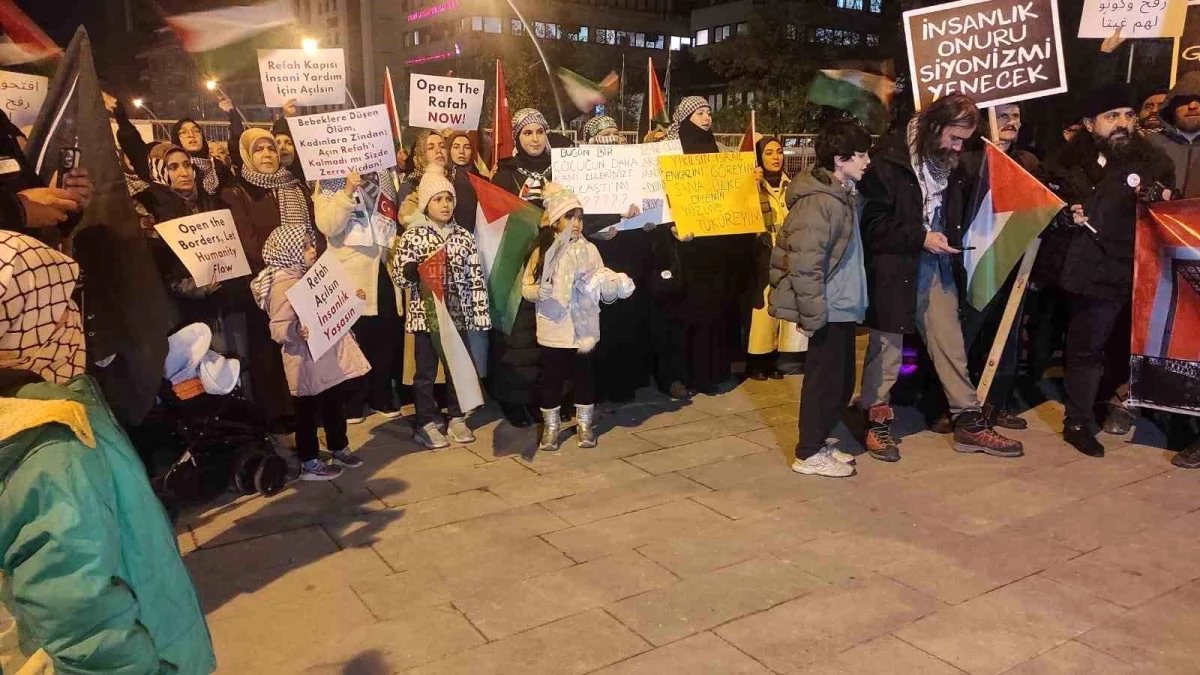 Ankara\'da Filistin Dayanışma Platformu Gazze\'ye yardım talebiyle gösteri yaptı