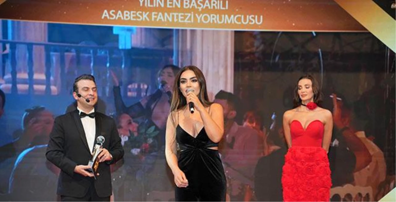 Asiye Palu\'ya \'Yılın En Başarılı Yorumcusu\' ödülü