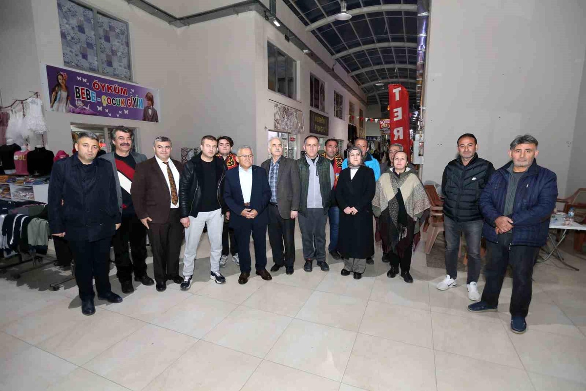 Başkan Büyükkılıç: "Esnafımızın yüzü gülüyor"