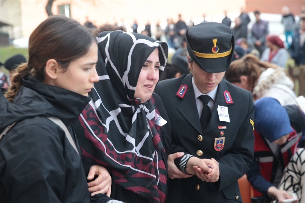 Bolu\'da trafik kazasında hayatını kaybeden jandarma uzman çavuş için tören düzenlendi