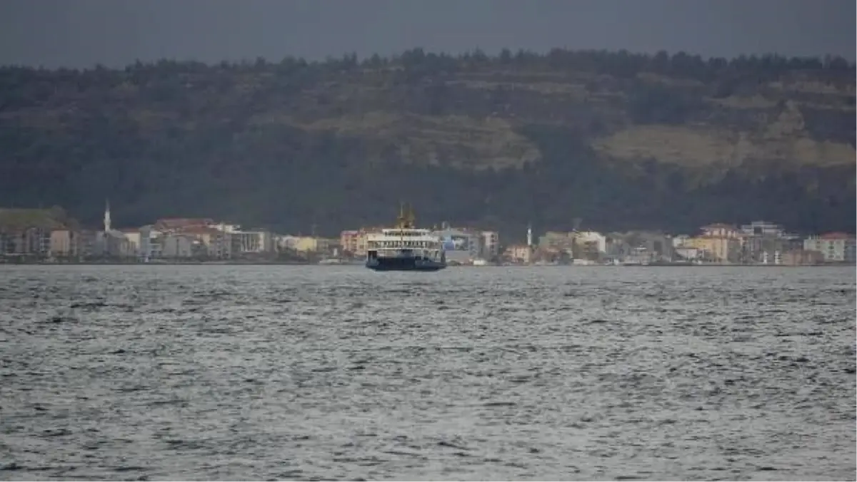 Bozcaada ve Gökçeada'ya yapılacak feribot seferleri iptal edildi