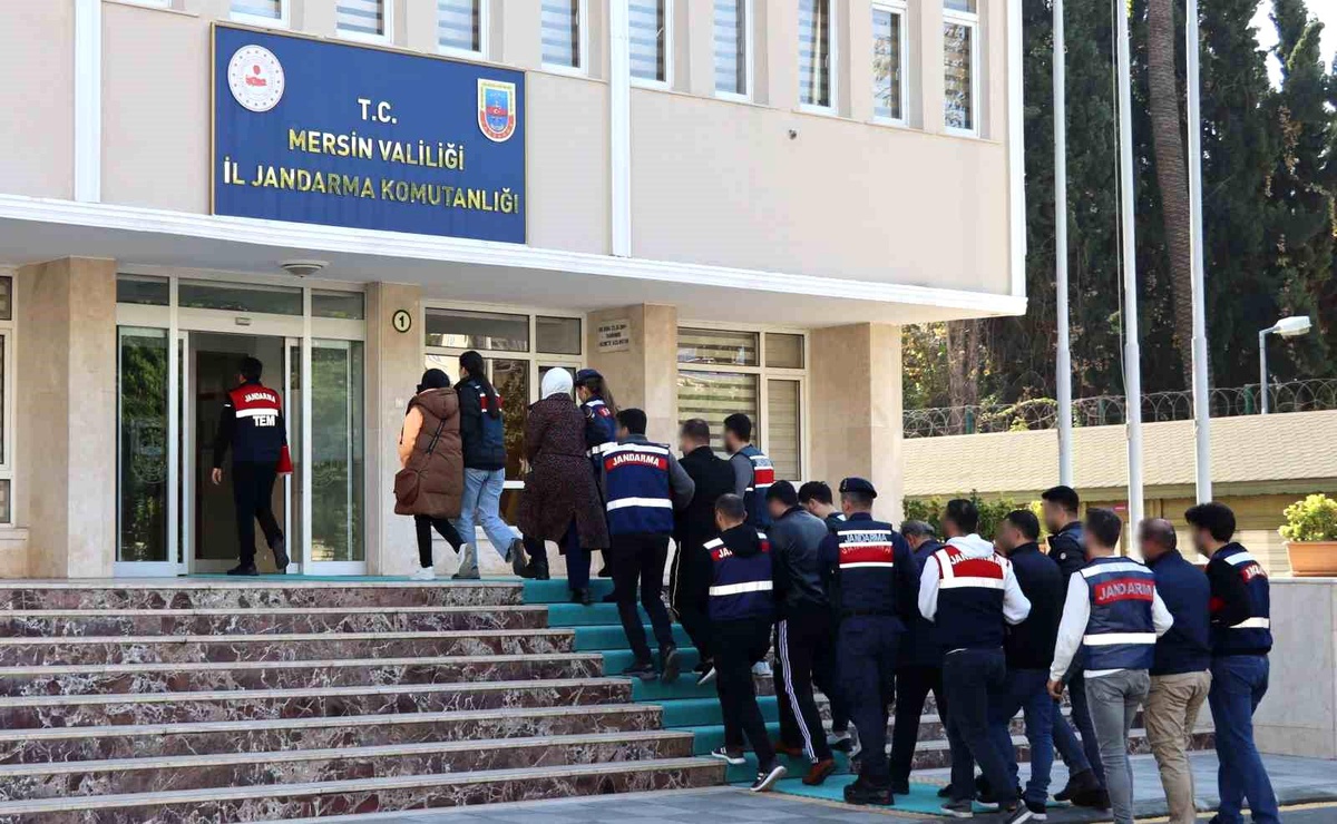 Mersin\'de DEAŞ\'a fon sağlayan 9 şüpheli gözaltına alındı