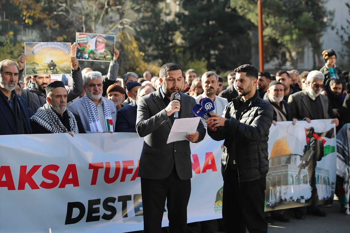 Diyarbakır, Şırnak, Batman ve Siirt\'te İsrail\'in Gazze\'ye yönelik saldırıları protesto edildi