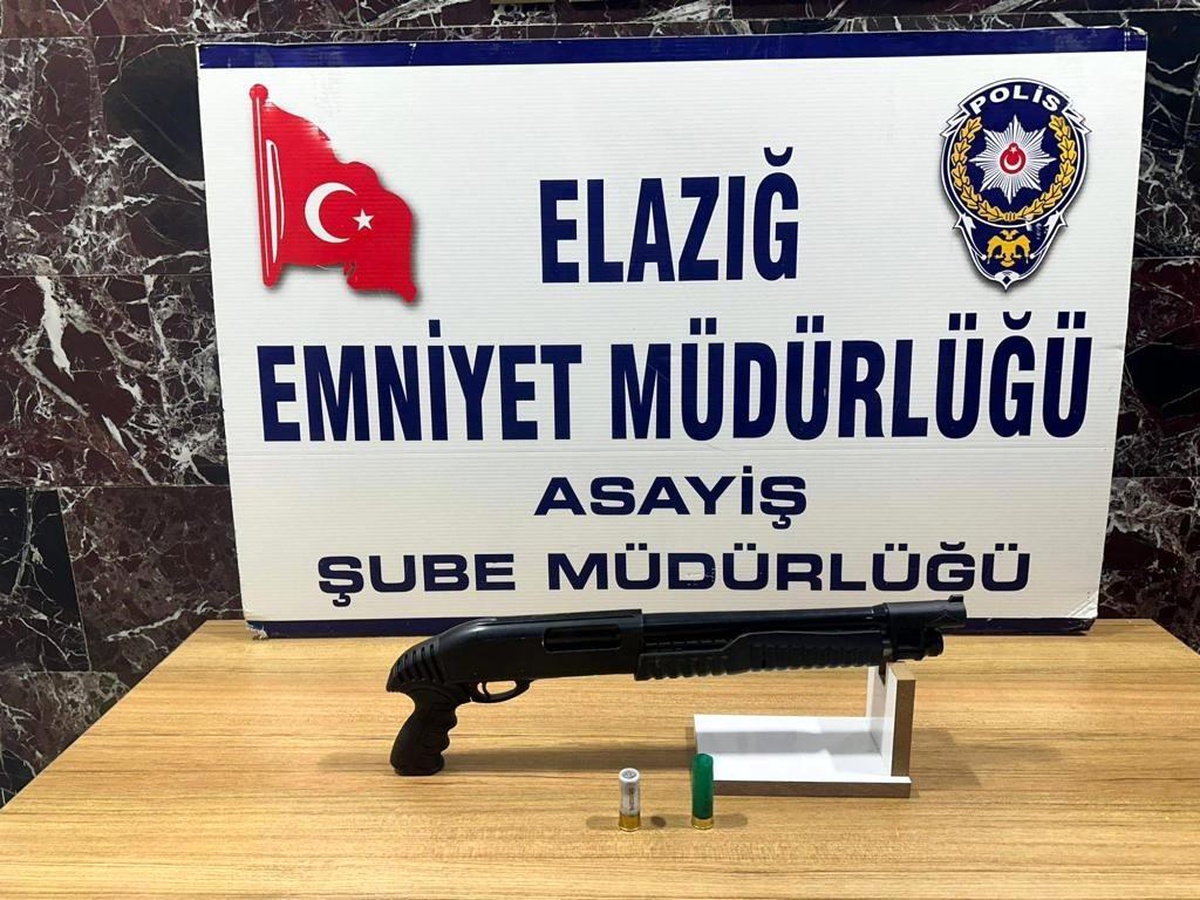 Elazığ\'da otobüs terminalinde silahlı kavga: 1 tutuklama