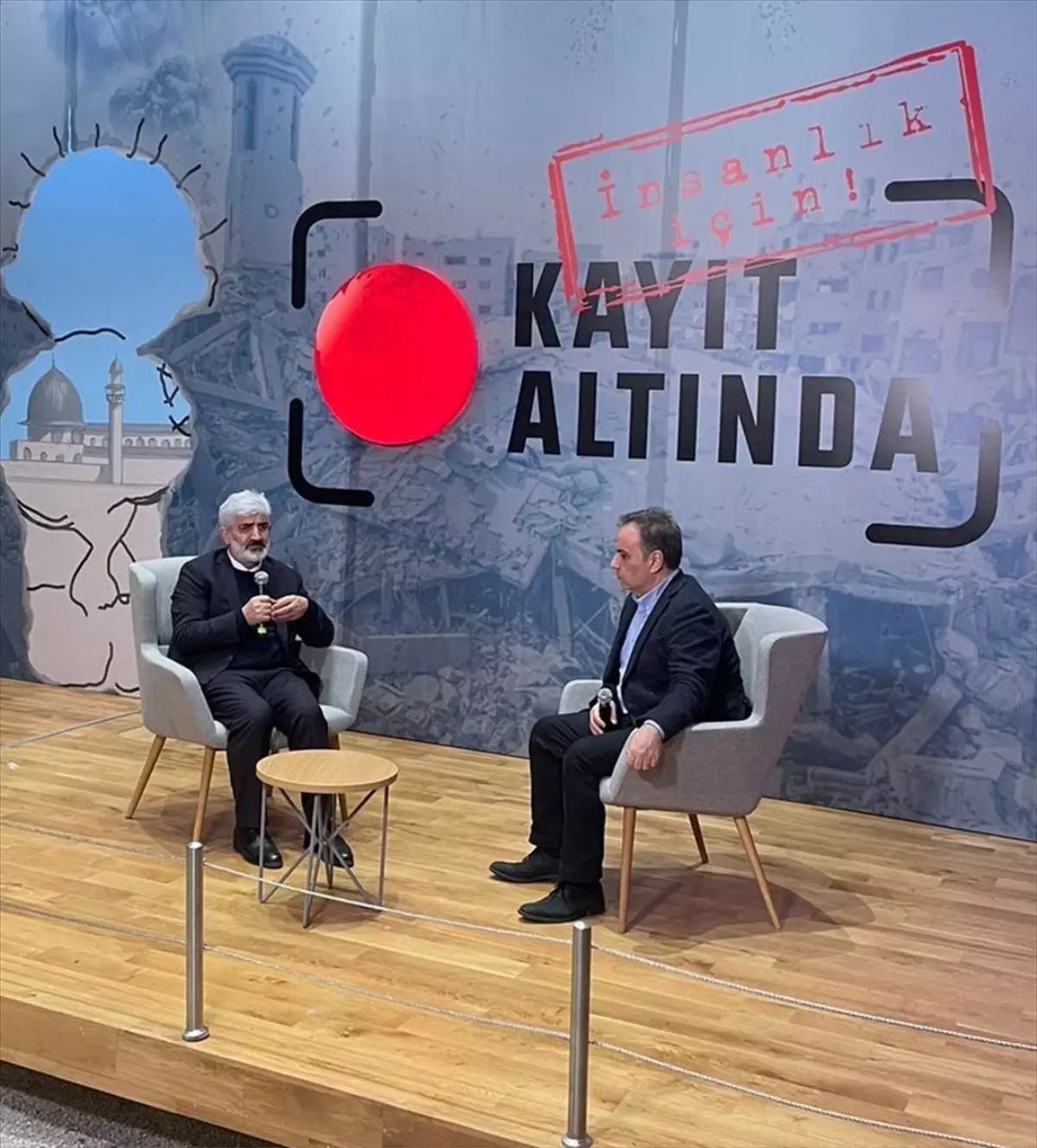 Gazeteci-yazar Gürkan Hacır, İnsanlık İçin Kayıt Altında İnisiyatifi programına konuk oldu