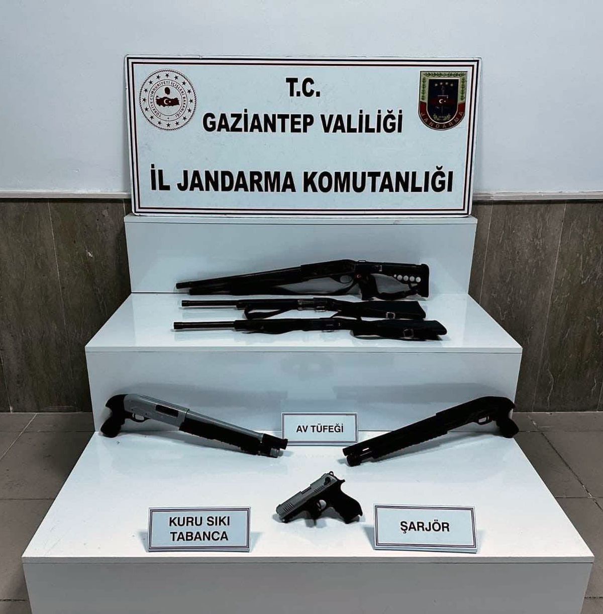 Gaziantep\'te silah kaçakçılığı operasyonunda 9 şüpheli yakalandı