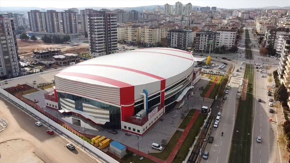 Gaziantep\'te yapılan spor tesisleri sayesinde kulüp ve sporcu sayısı arttı