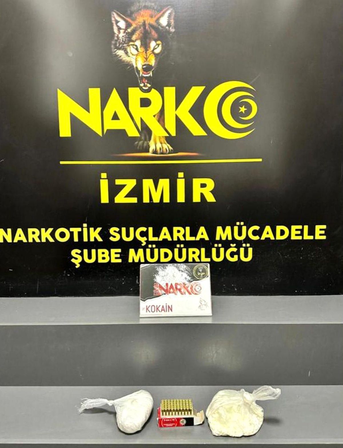 İzmir\'de Uyuşturucu Operasyonu: 27 Tutuklama