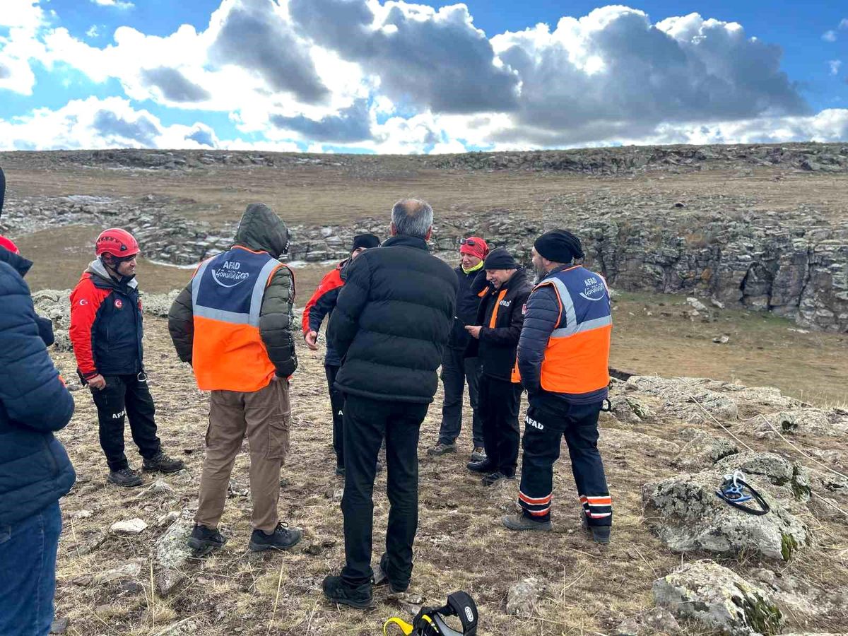 Kars\'ta AFAD Eğitimleri Devam Ediyor
