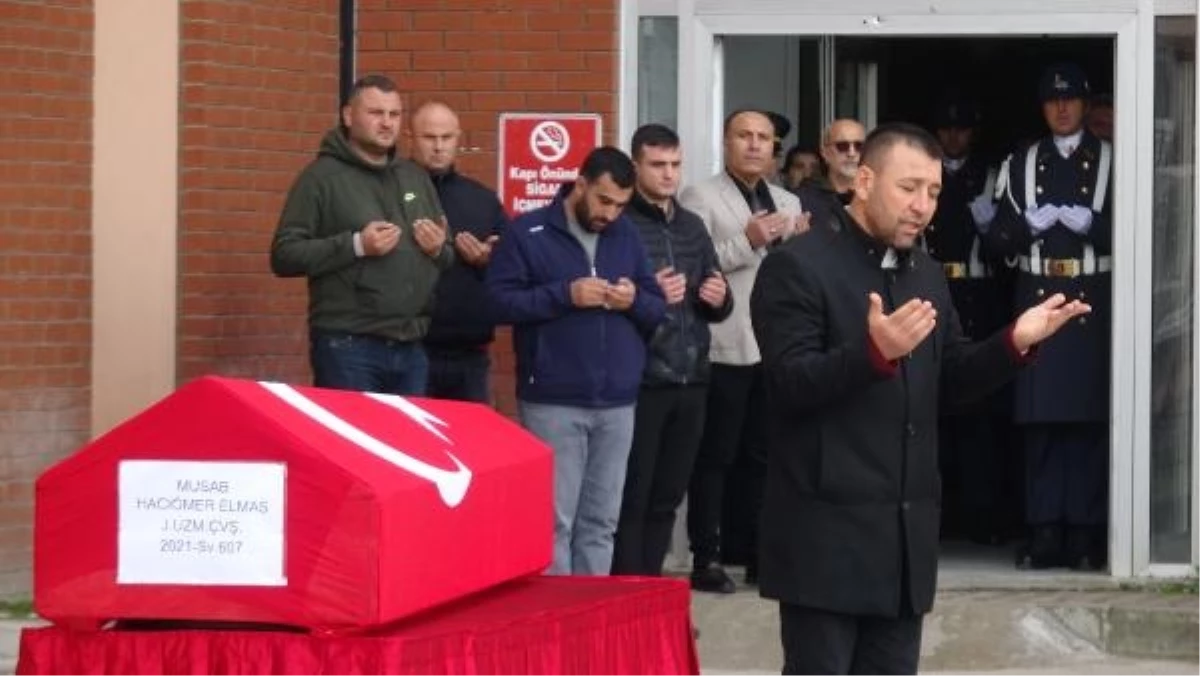 Uzman Çavuş Musab Hacıömer Elmas\'ın Trafik Kazasında Hayatını Kaybetmesi
